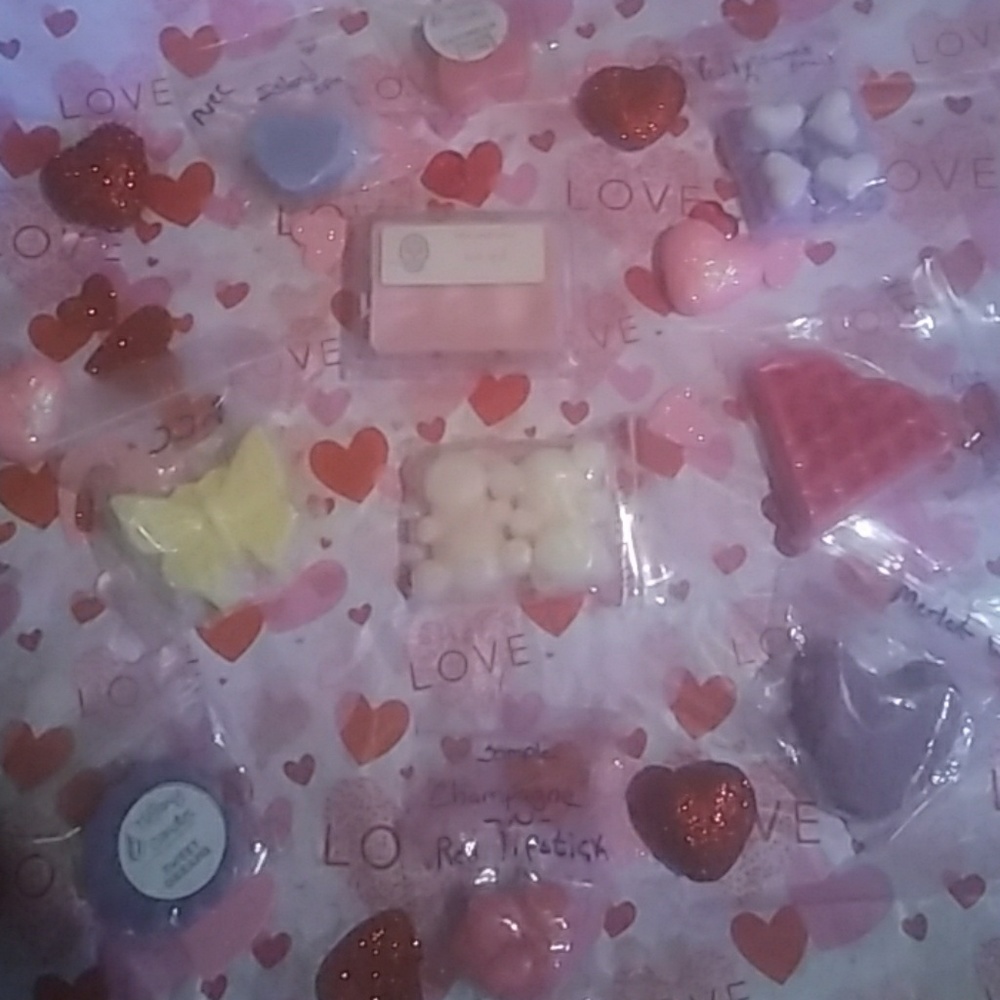 Valentines vendor wax bundle